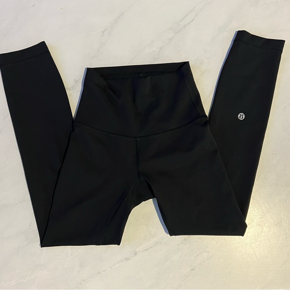 Lululemon leggings in black size 0 23in